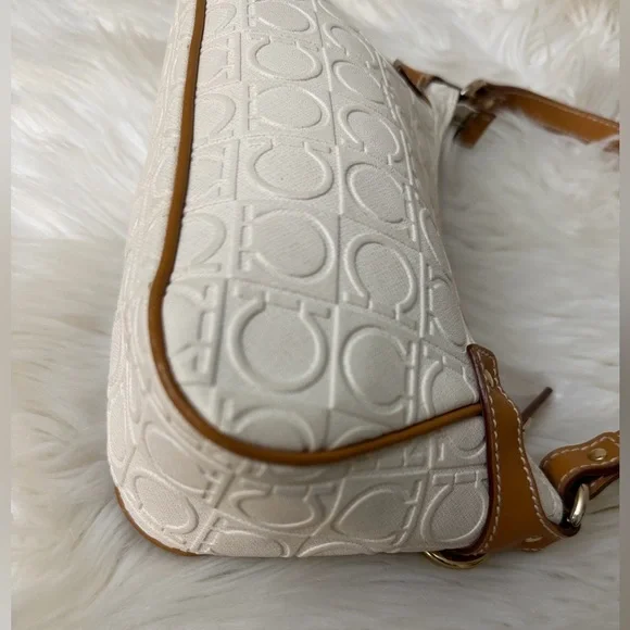 Salvatore Ferragamo White and Tan Shoulder Bag - Picture 6 of 11